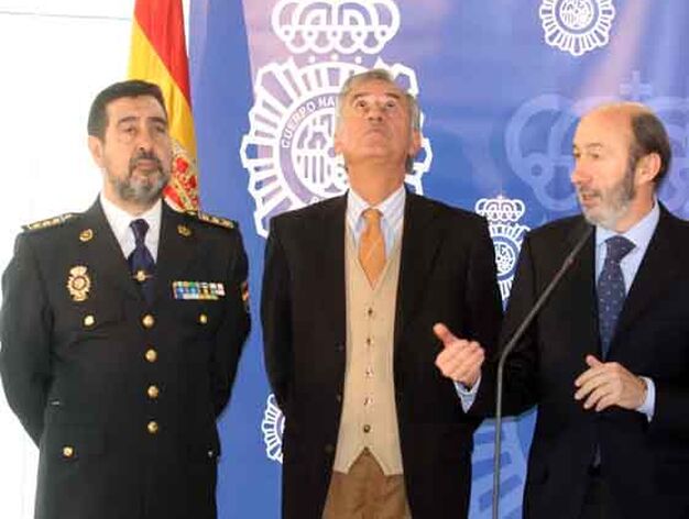 La Polic&iacute;a Nacional estrena sede en Granada