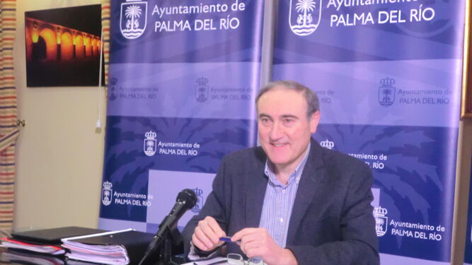 Ruiz Almenara, durante la comparecencia de ayer.