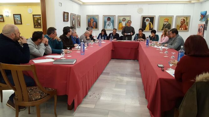 Un momento de la reunión celebrada ayer por la Coordinadora Andaluza por la Legalización Urbanística.