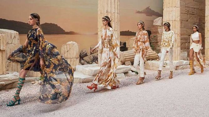 La colección crucero de Chanel 2018 está inspirada en la Grecia clásica.