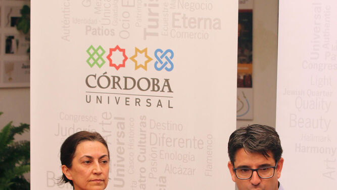 Isabel Calvache y Pedro García, ayer en la presentación del programa.