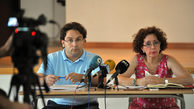 José Luis Victorio y María del Rosario de la Peña, ayer, en la rueda de prensa.