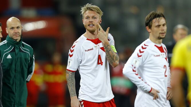 Kjaer en un partido con la selección de Dinamarca