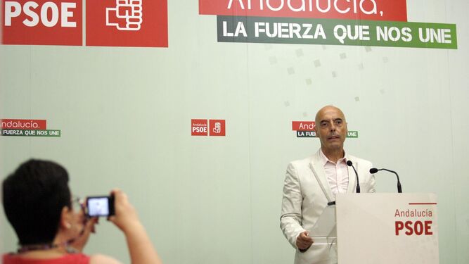 Antonio Hurtado, en la sede del PSOE en Córdoba.