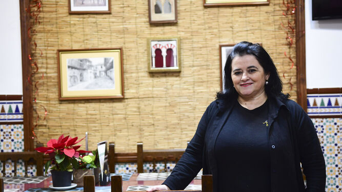 Ana, madre de José y jefa de cocina, en las instalaciones del Restaurantes Hádalos Nueva Generación.