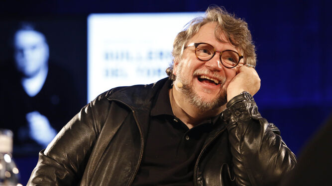 Guillermo del Toro, ayer, durante la 'masterclass' que impartió en el Festival de Cine en Español de Málaga.