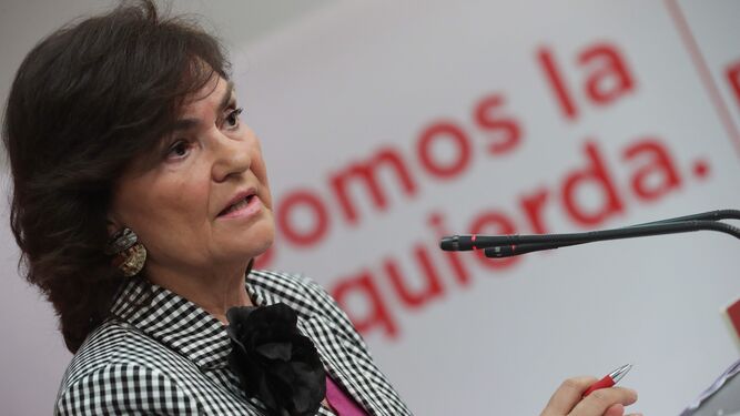 La secretaria de Igualdad del PSOE, Carmen Calvo, comparece ayer en Ferraz.
