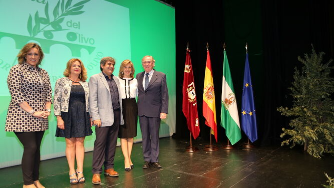 María José Sánchez, Josefa Trillo, Francisco Tinahones, Ana María Romero y Fernando López.