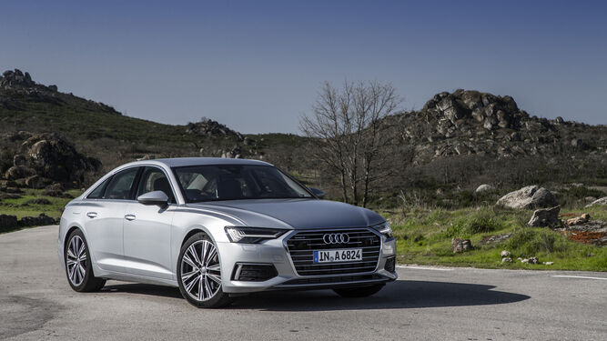 Nuevo Audi A6: Motores electrificados y hasta 39 ayudas de conducción