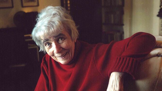 La escritora y lingüista Christine Brooke-Rose (Ginebra, 1923-Cabrières d'Avignon, 2012)