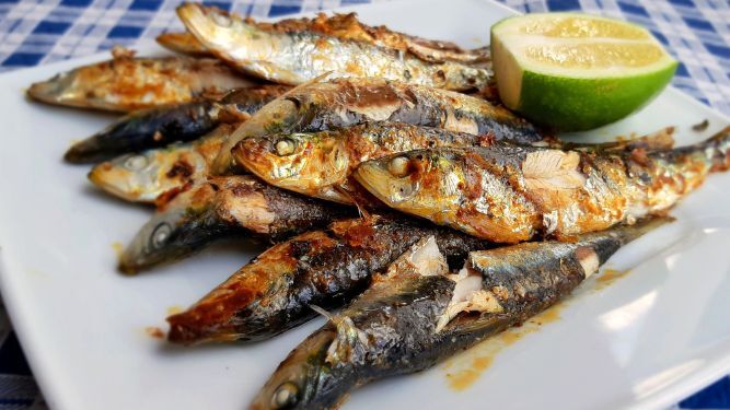 El truco que necesitas para cocinar pescado en casa sin olores