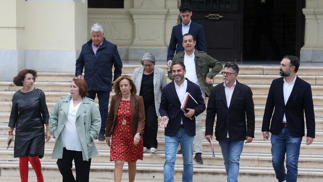 El grupo municipal socialista de Málaga a la salida del Ayuntamiento.