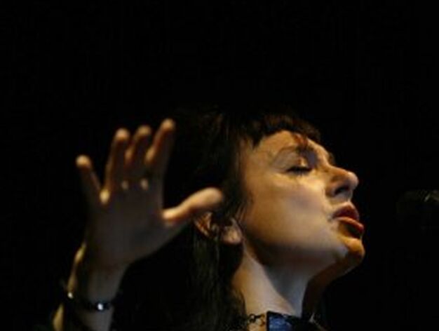 La cantante portuguesa M&iacute;sia actu&oacute; en el Teatro de la Axerqu&iacute;a de C&oacute;rdoba.

Foto: Jose Martinez/Alvaro Carmona