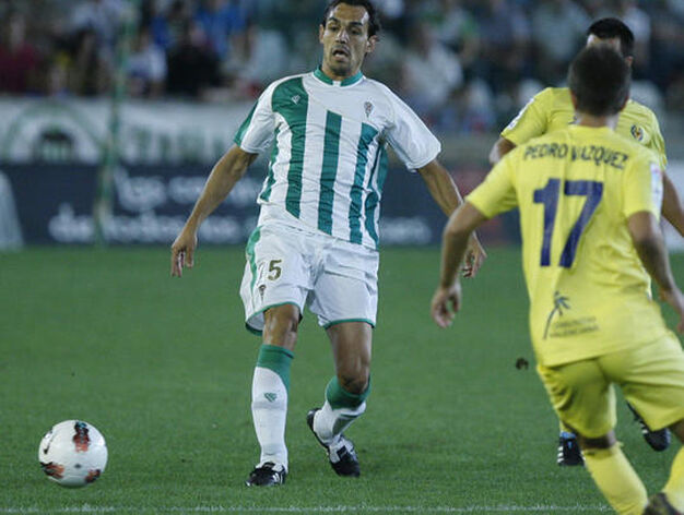 El C&oacute;rdoba y el Villarreal B empatan en su partido en el Arc&aacute;ngel.

Foto: &Aacute;lvaro Carmona