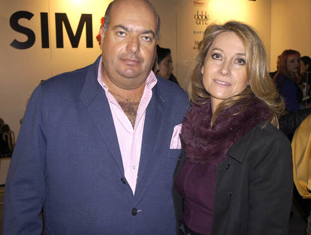 Juan Aguaded, propietario de Grupo Mary Paz, uno de los patrocinadores de Simof, con su esposa, Silvia Ortiz de la Tabla. 

Foto: Victoria Ram&iacute;rez