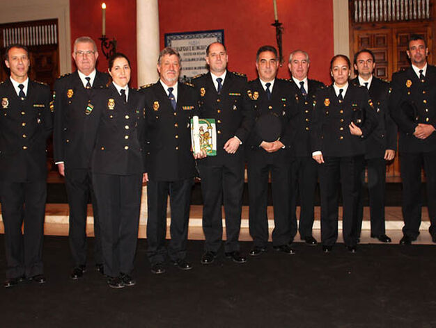 Unidad Provincial del Cuerpo Nacional de la Polic&iacute;a, galardonada por la Delegaci&oacute;n de la Junta en Sevilla.

Foto: Victoria Ram&iacute;rez