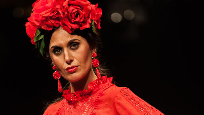 'De la Feria al Roc&iacute;o' - Pasarela Flamenca de Jerez 2015