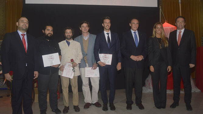 Galardonados por el Campus de Excelencia ceiA3 y Santander Universidades, ayer en el Rectorado.