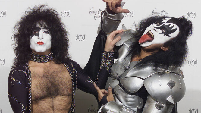 Dos miembros de  la banda de 'hard' rock Kiss.