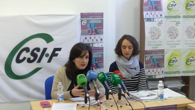 Elena García y María del Carmen Espejo Alcalá, en la sede de CSIF.