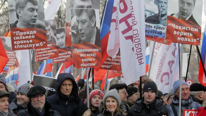 Honra en Moscú a un opositor a Putin asesinado hace tres años