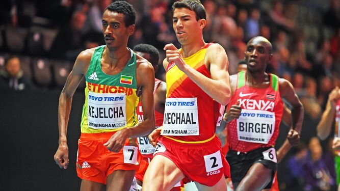 Mechaal compite ante el etíope Kejelcha, defensor del título, en la primera semifinal de los 3.000.