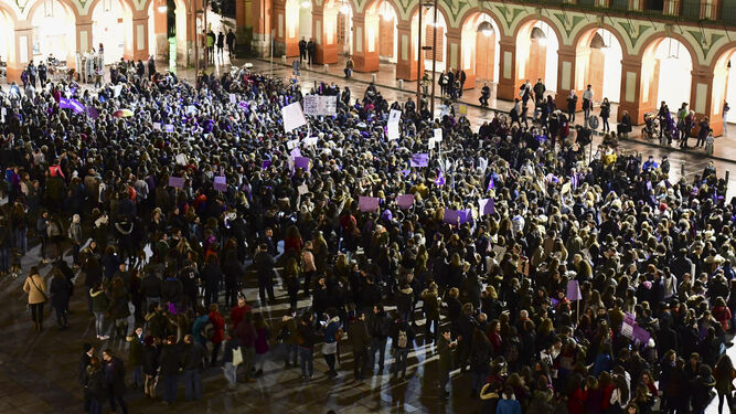 Parte de la manifestación, en La Corredera.