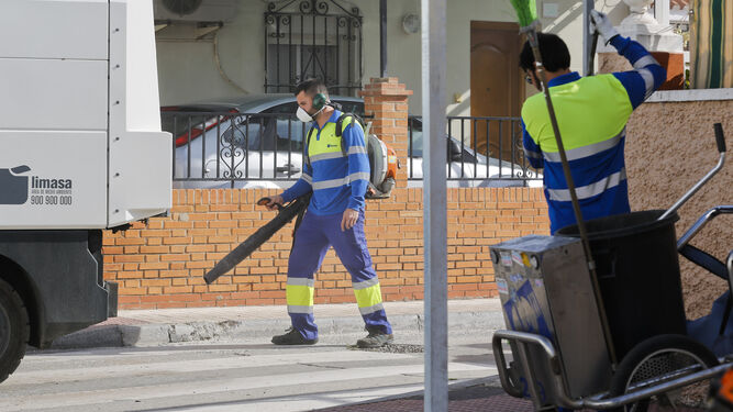 Trabajadores de la empresa mixta de limpieza de Málaga, Limasa.