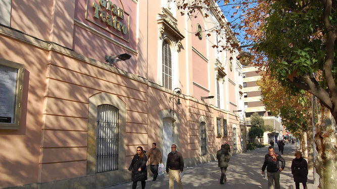 Fachada del Gran Teatro, en la manzana donde se ubicaba el antiguo convento de San Martín.
