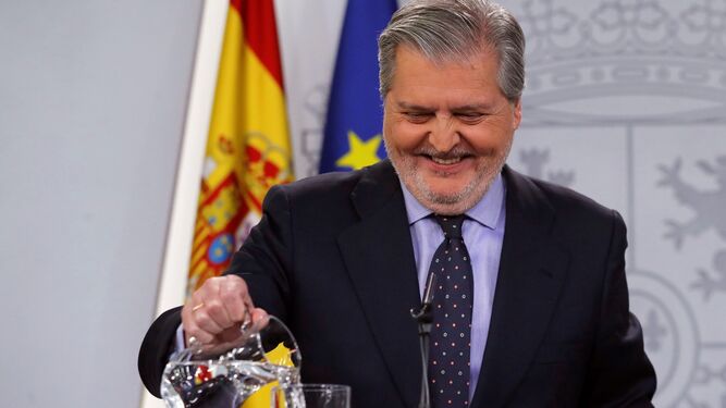 El portavoz del Gobierno, Íñigo Méndez de Vigo, ayer tras el Consejo de Ministros.