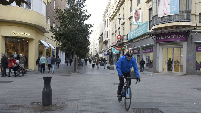 Cruz Conde, una de las calles que más empresas concentra.