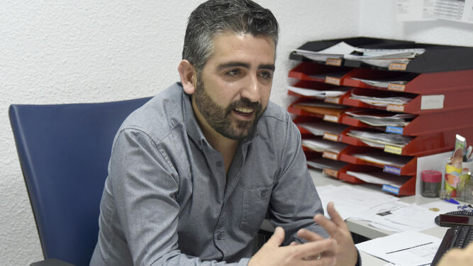 Francisco Javier Jiménez, en la sede de la Fundación Secretariado Gitano en Córdoba.