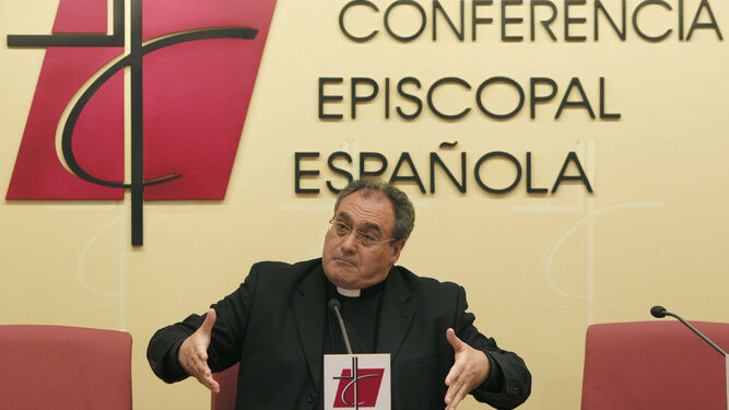José María Gil Tamayo, portavoz de los obispos.
