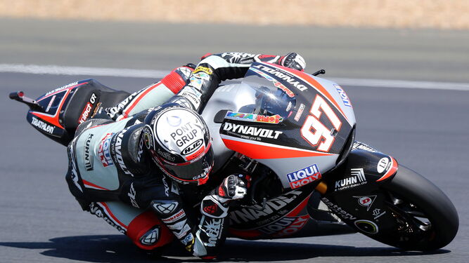 El español Xavier Vierge sobre su moto.