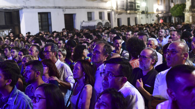 Público en una de las actuaciones de la pasada edición de La Noche Blanca del Flamenco.