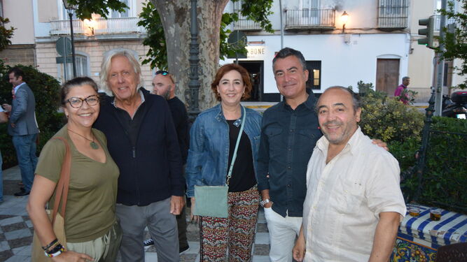 Carmen Romero, Julio Malo de Molina, Ana Villagómez, Ángel Núñez y Kiki Hernández.