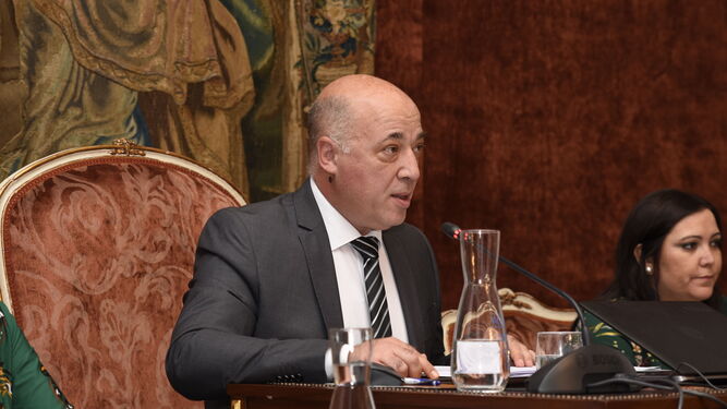 Antonio Ruiz, durante un Pleno de la Diputación.