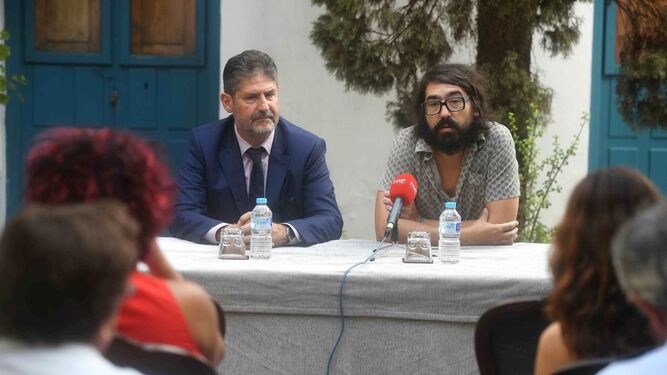 Ángel Cañadilla y Fernando Vacas, en la presentación del ciclo.