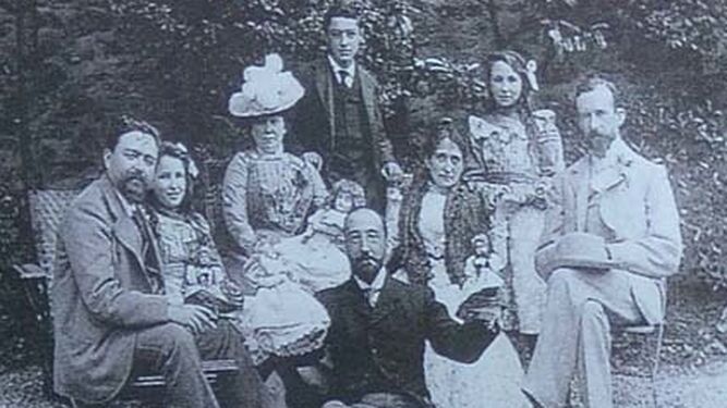 Albéniz con familiares y amigos en Tiana (1902)