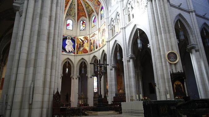Interior de la Catedral de la Almudena