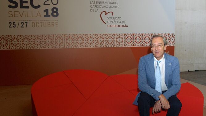 El cardiólogo Manuel Anguita, en un Congreso de Enfermedades Cardiovasculares organizado por la SEC.