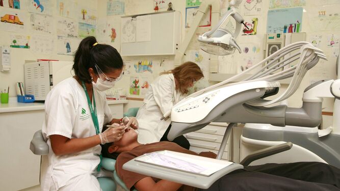 Dentistas cordobeses realizan revisiones gratuitas durante el mes de noviembre