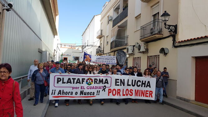 Manifestación convocada por la Plataforma Por el Guadiato.