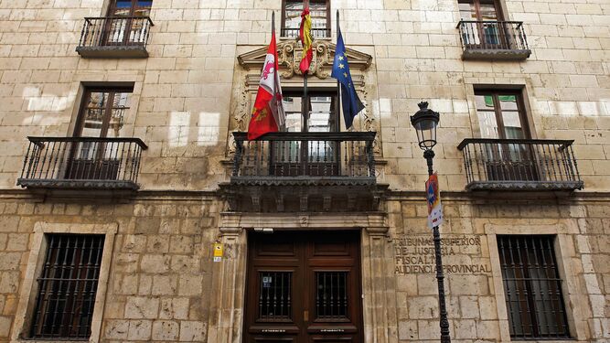 Imagen de la fachada del Tribunal Superior de Justicia de Castilla y León.