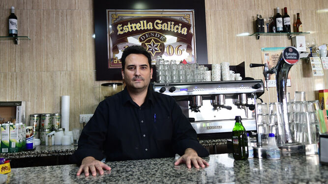 Agustín Tejada, en el Café-Bar Nueva Época.