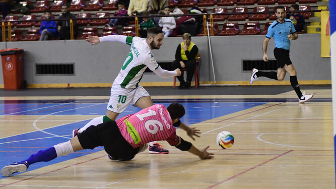 El C&oacute;rdoba CF Futsal-Colo Colo Zaragoza, en im&aacute;genes