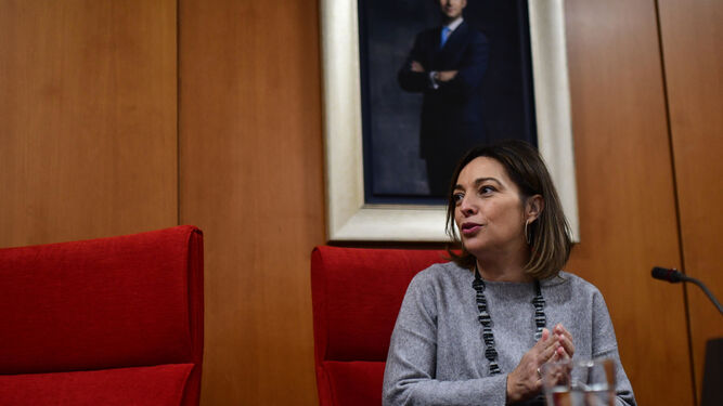 La alcaldesa de Córdoba, Isabel Ambrosio, en un momento del Pleno.