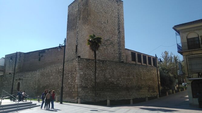 El castillo del Moral de Lucena perteneció a la familia Medinaceli.