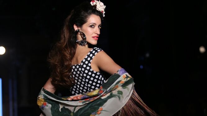 &Aacute;ngeles Verano, fotos del desfile en We Love flamenco 2019