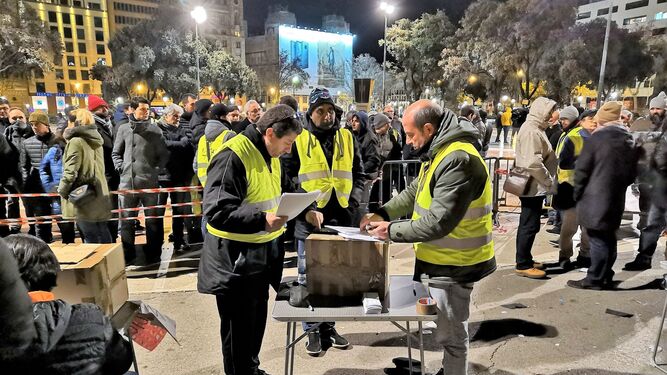Los taxistas de Barcelona votan